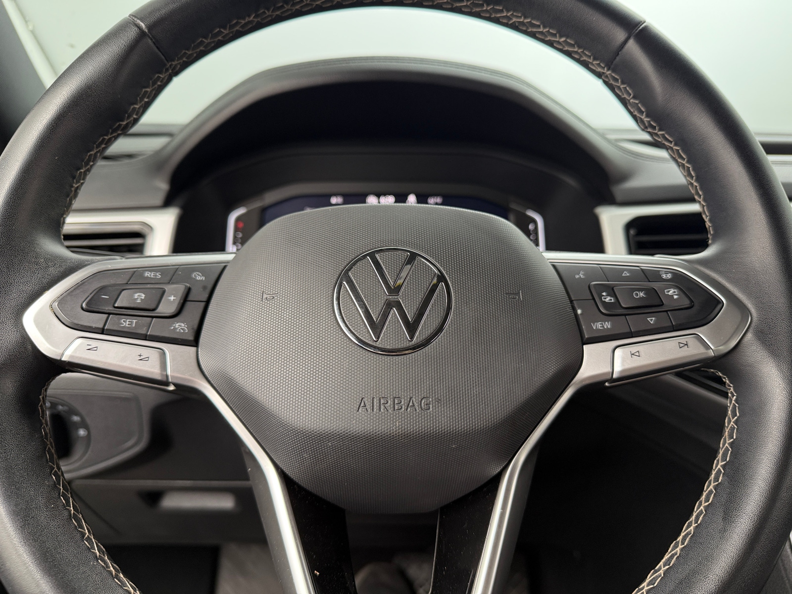 Thumbnail: 2021 Volkswagen Atlas - 4