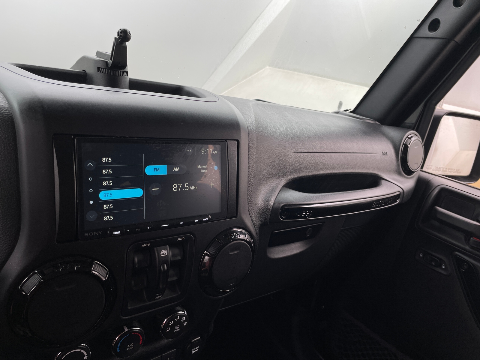 Thumbnail: 2017 Jeep Wrangler - 4