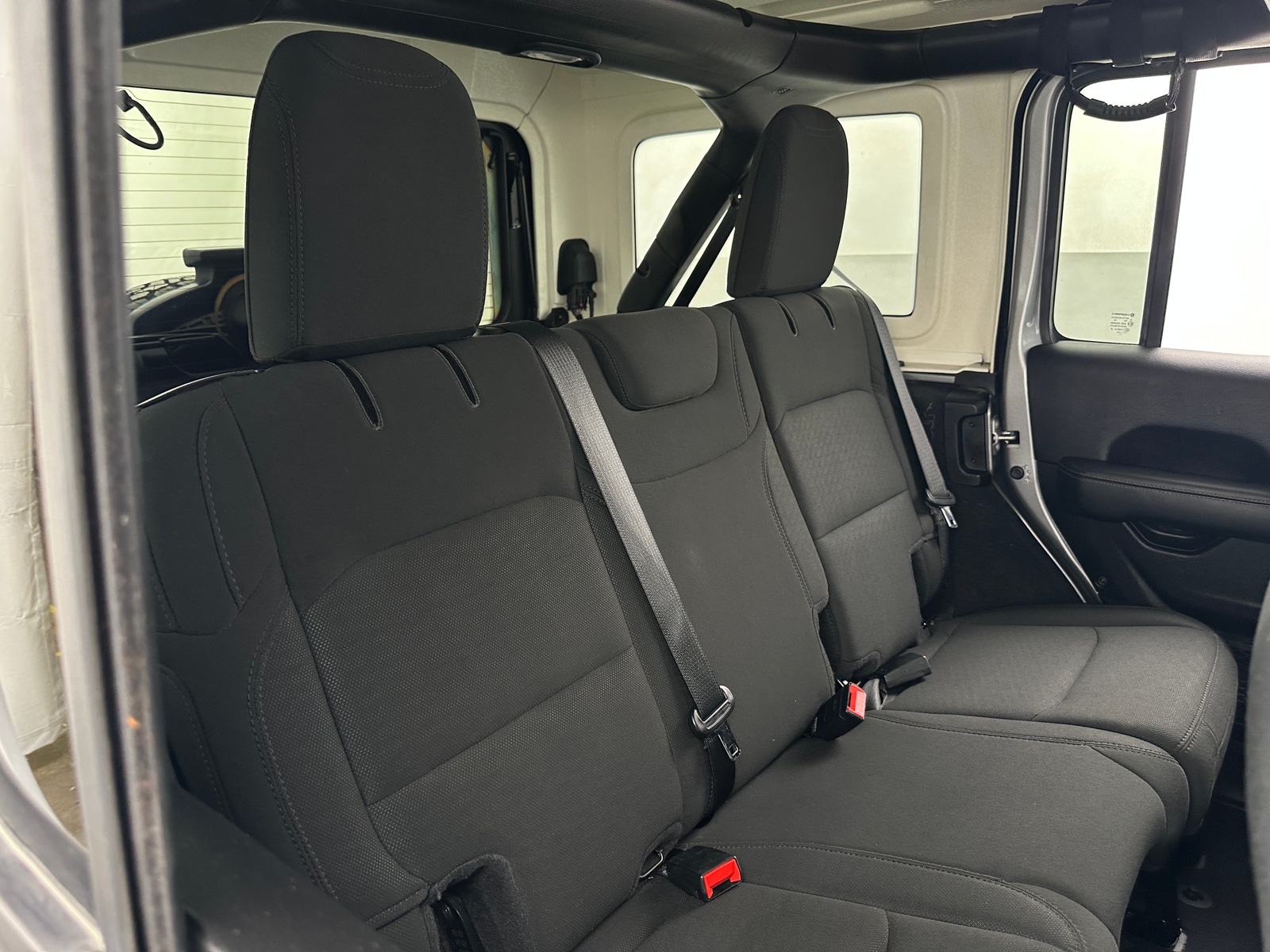 Thumbnail: 2019 Jeep Wrangler - 6