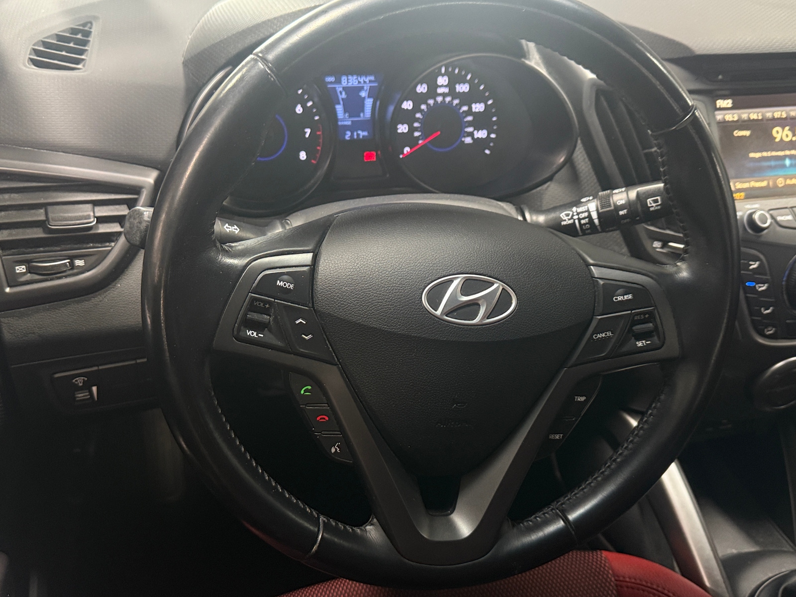 Thumbnail: 2014 Hyundai Veloster - 4