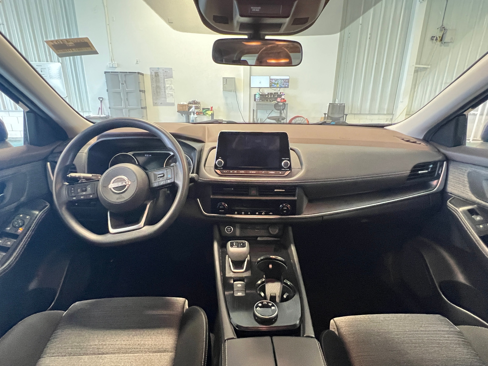 Thumbnail: 2023 Nissan Rogue - 3