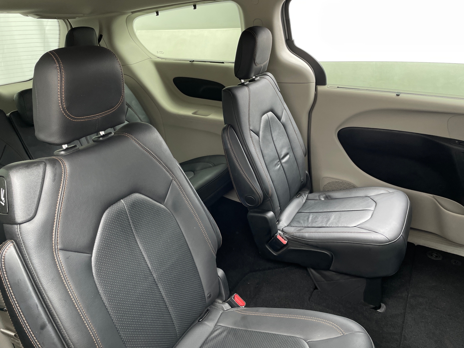 Thumbnail: 2019 Chrysler Pacifica - 5