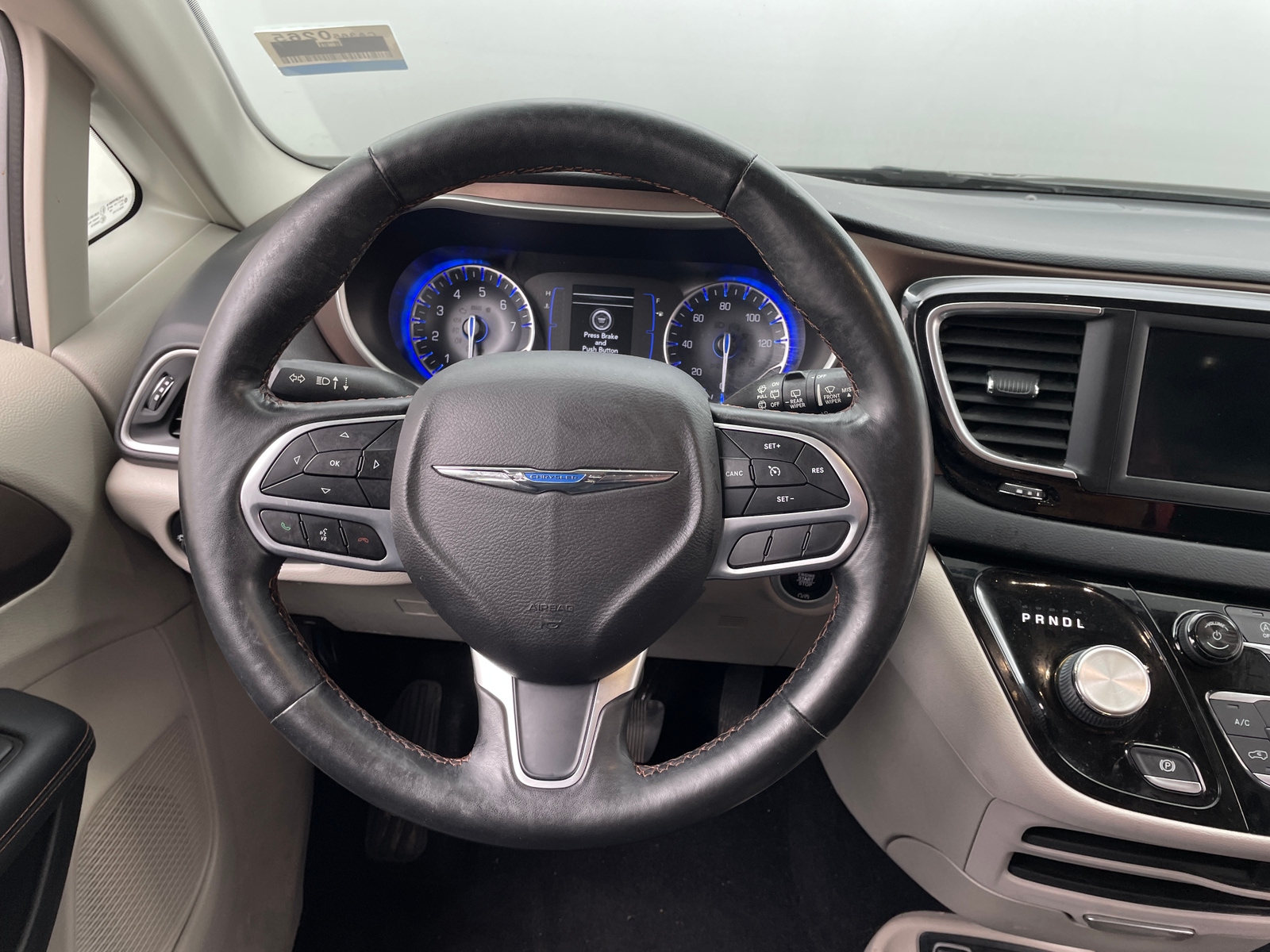 Thumbnail: 2019 Chrysler Pacifica - 4