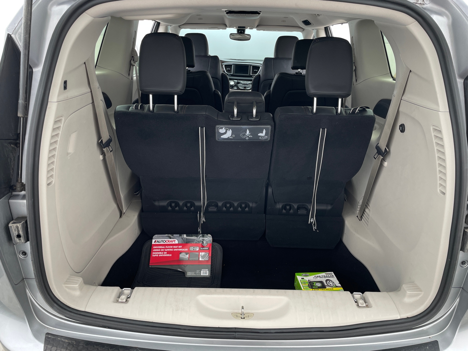 Thumbnail: 2019 Chrysler Pacifica - 6