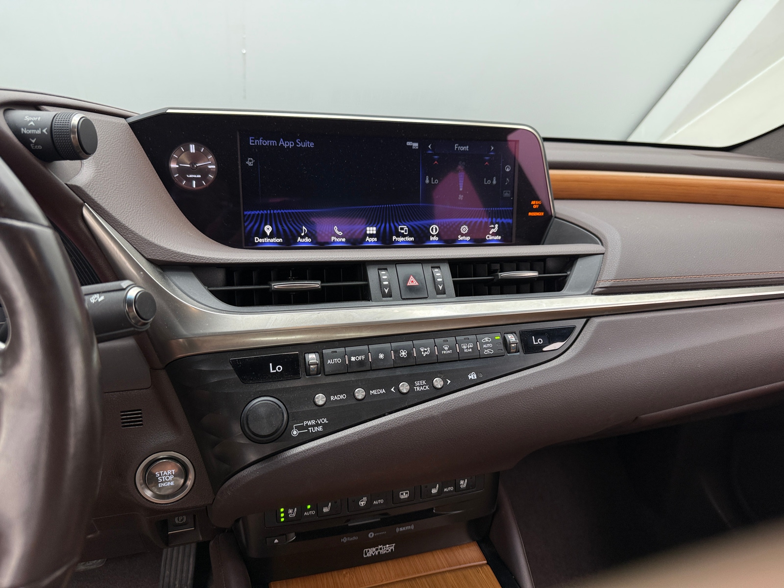 Thumbnail: 2019 Lexus ES - 4