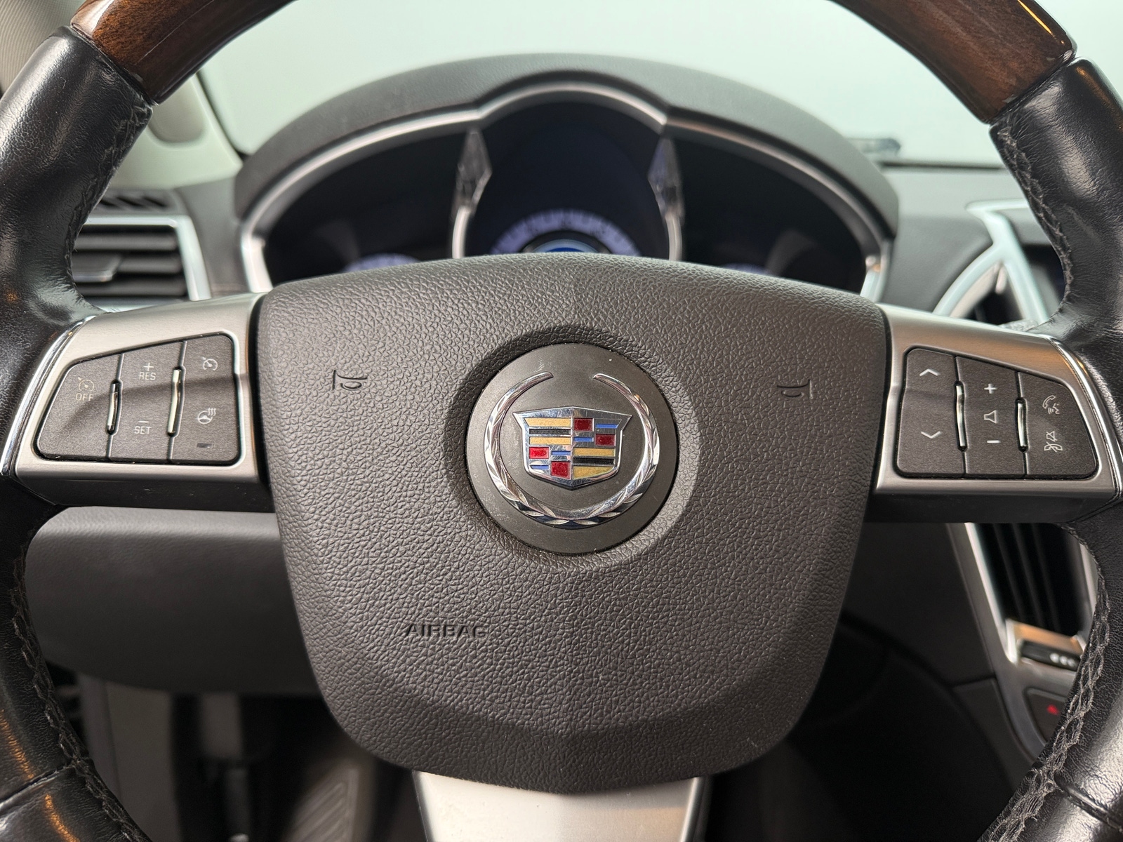 Thumbnail: 2012 Cadillac SRX - 4