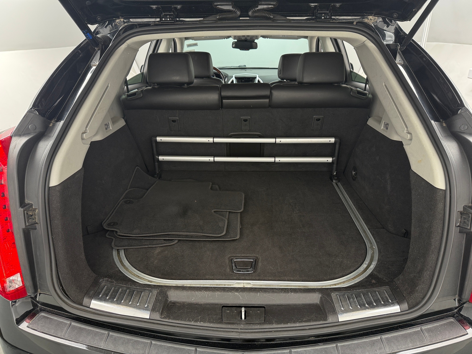 Thumbnail: 2012 Cadillac SRX - 6