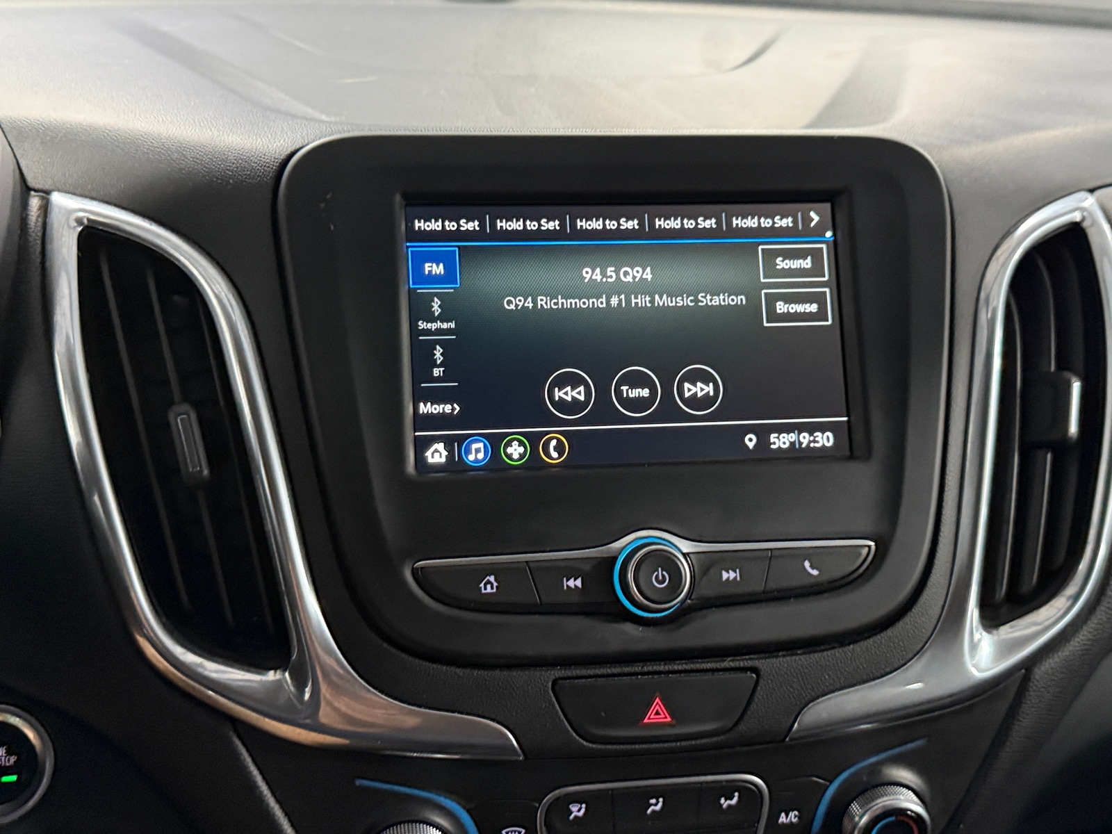 Thumbnail: 2019 Chevrolet Equinox - 4