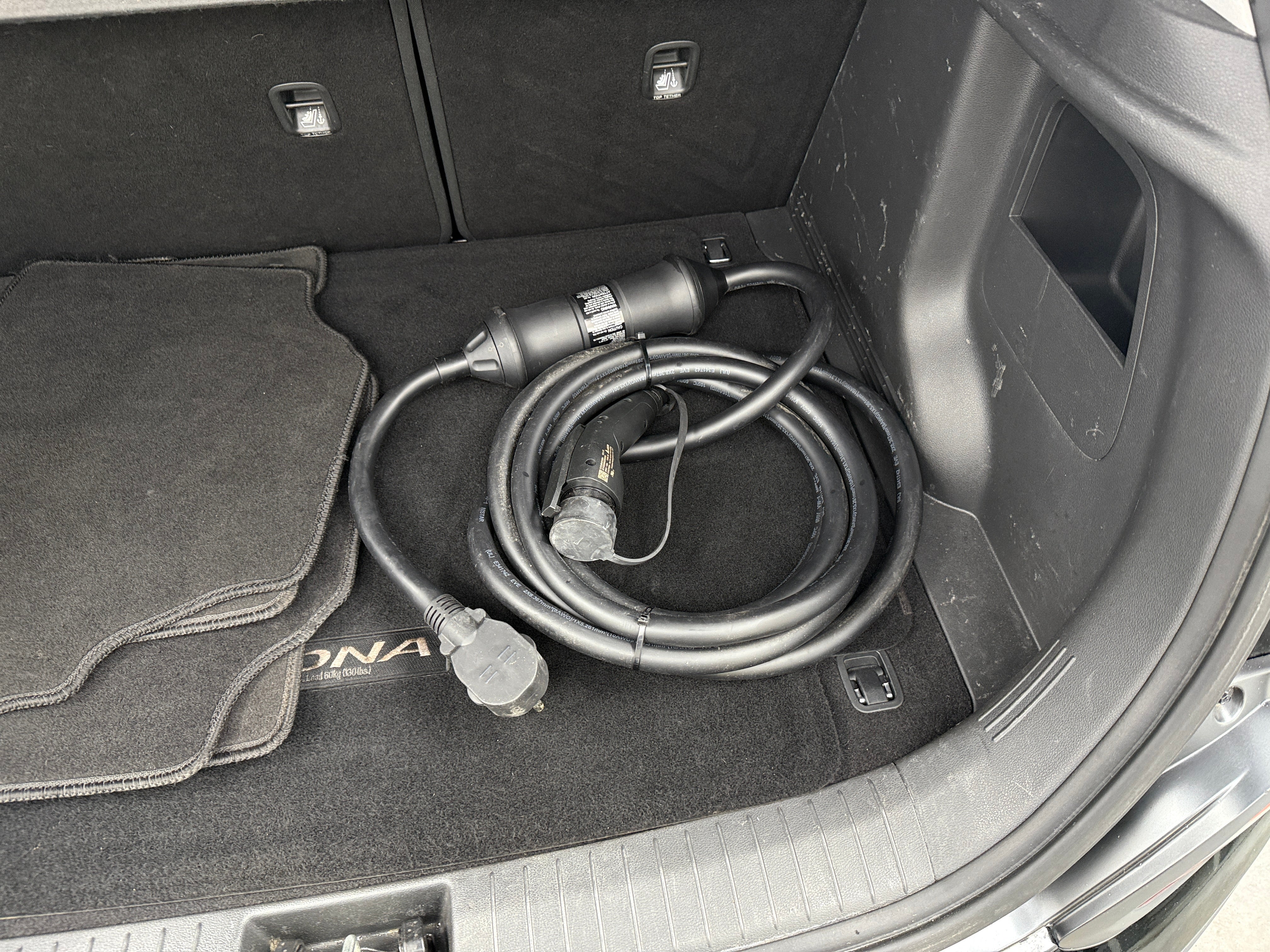 Used 2021 Hyundai Kona EV Limited with VIN KM8K33AG1MU107811 for sale in Oak Creek, WI