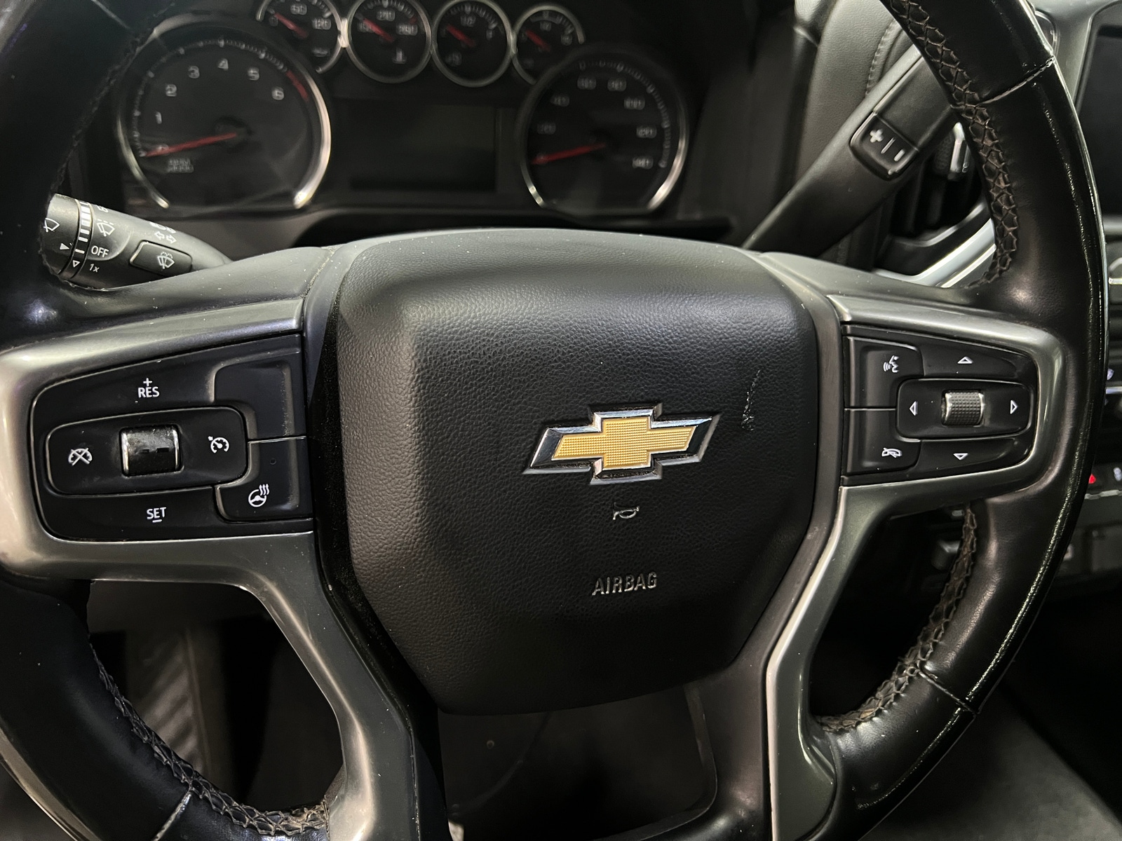 Thumbnail: 2023 Chevrolet Silverado 2500 - 5