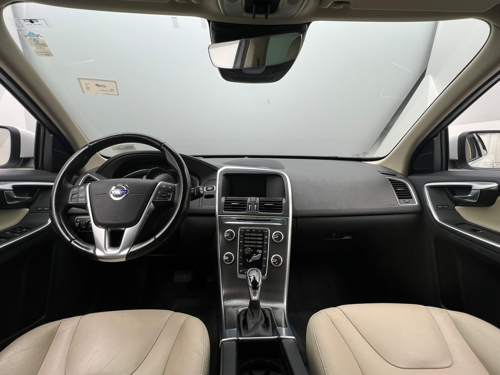 Thumbnail: 2016 Volvo XC60 - 2