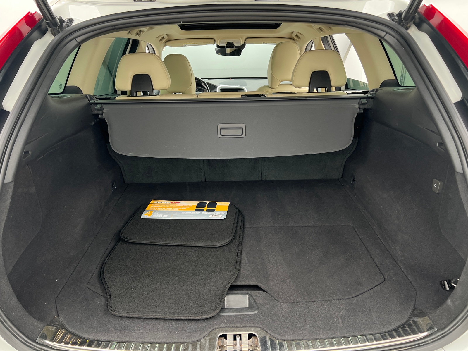 Thumbnail: 2016 Volvo XC60 - 6