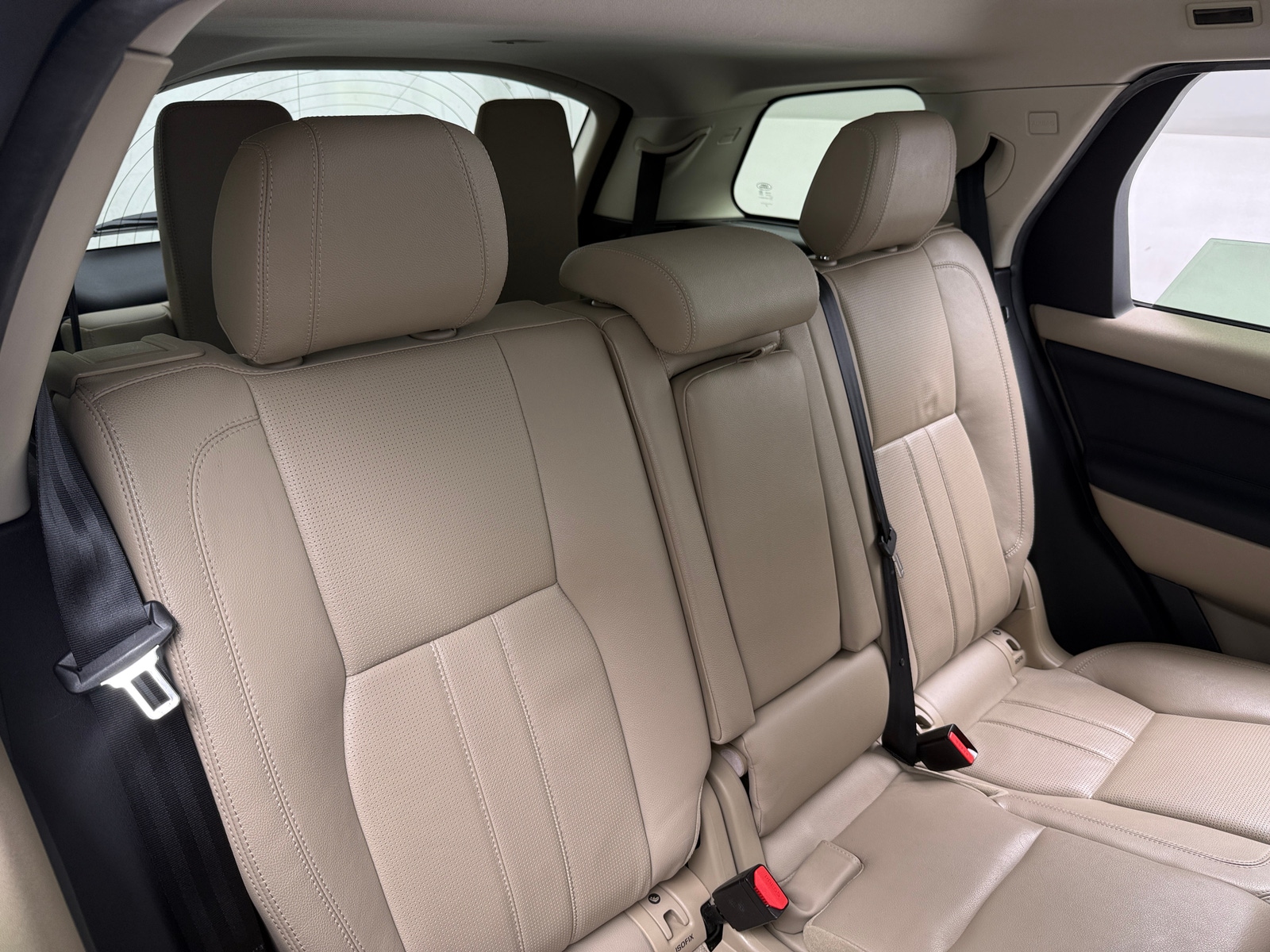 Thumbnail: 2016 Land Rover Discovery Sport - 5