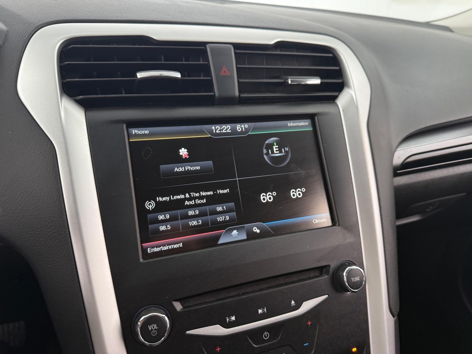 Thumbnail: 2013 Ford Fusion - 4