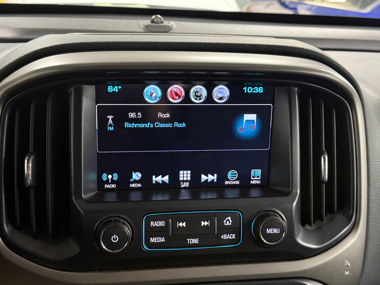 Thumbnail: 2016 Chevrolet Colorado - 3