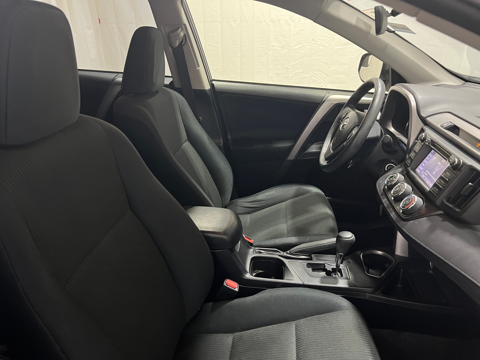 Thumbnail: 2016 Toyota RAV4 - 2