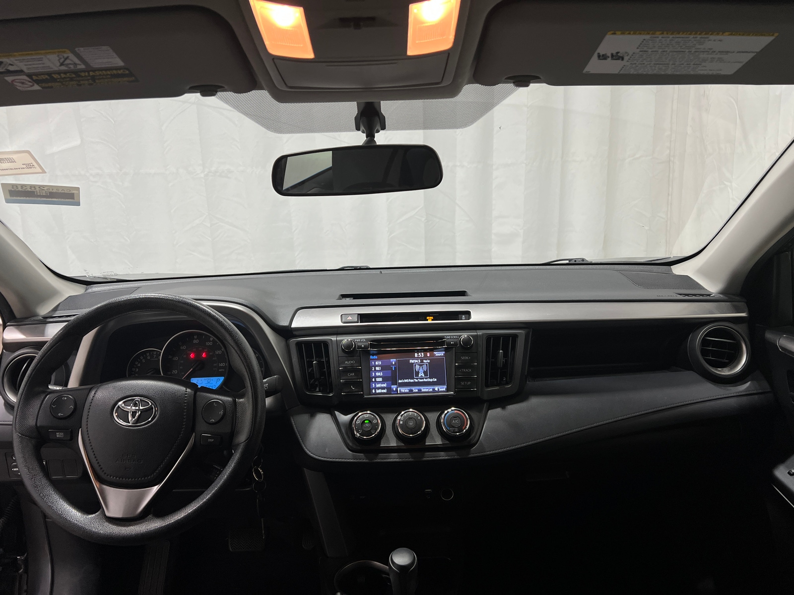 Thumbnail: 2016 Toyota RAV4 - 3