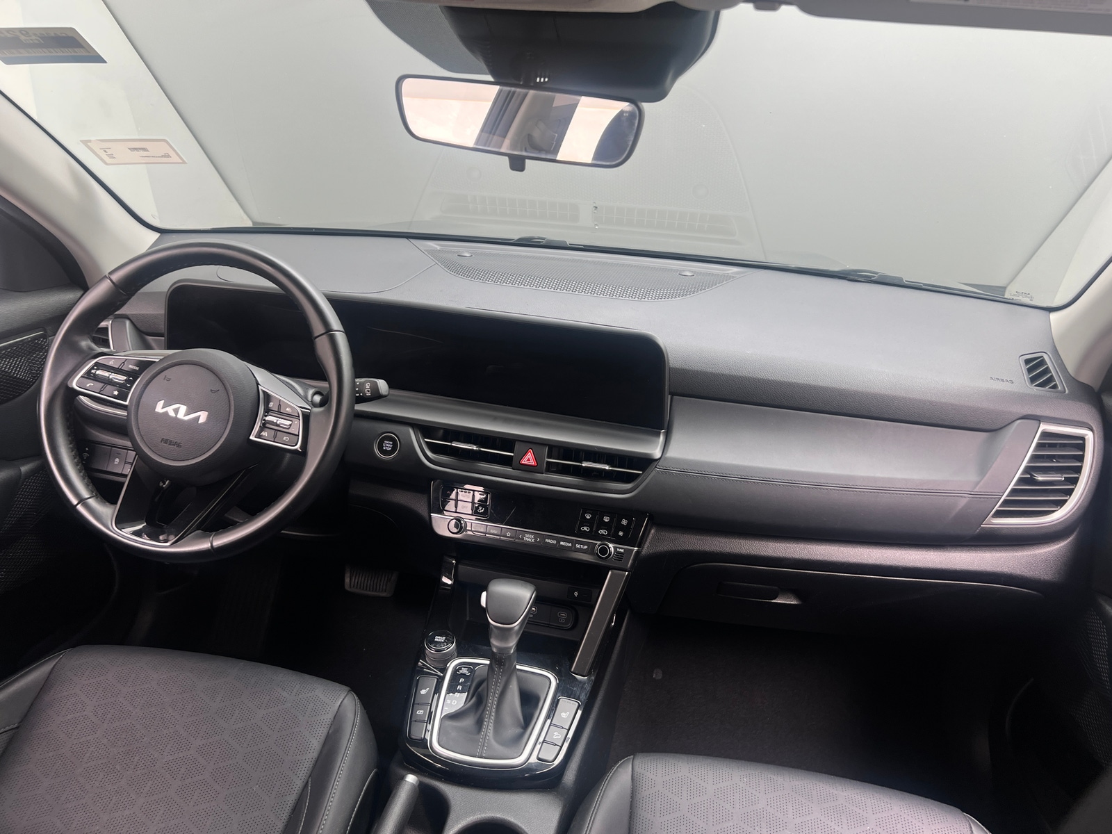 Thumbnail: 2024 Kia Seltos - 2