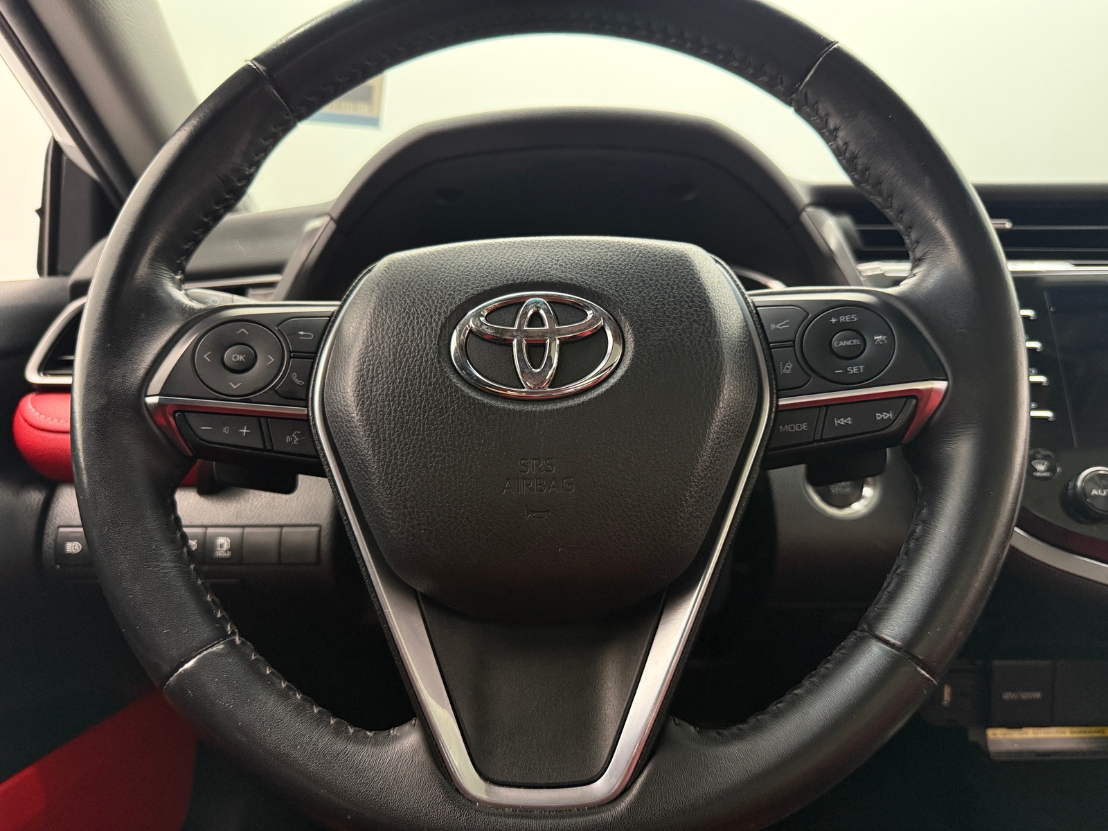 Thumbnail: 2019 Toyota Camry - 4