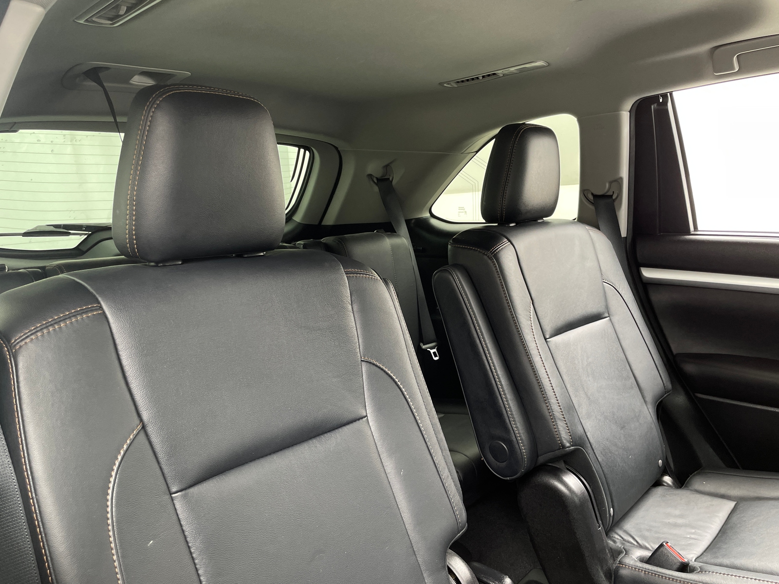 Thumbnail: 2016 Toyota Highlander - 6