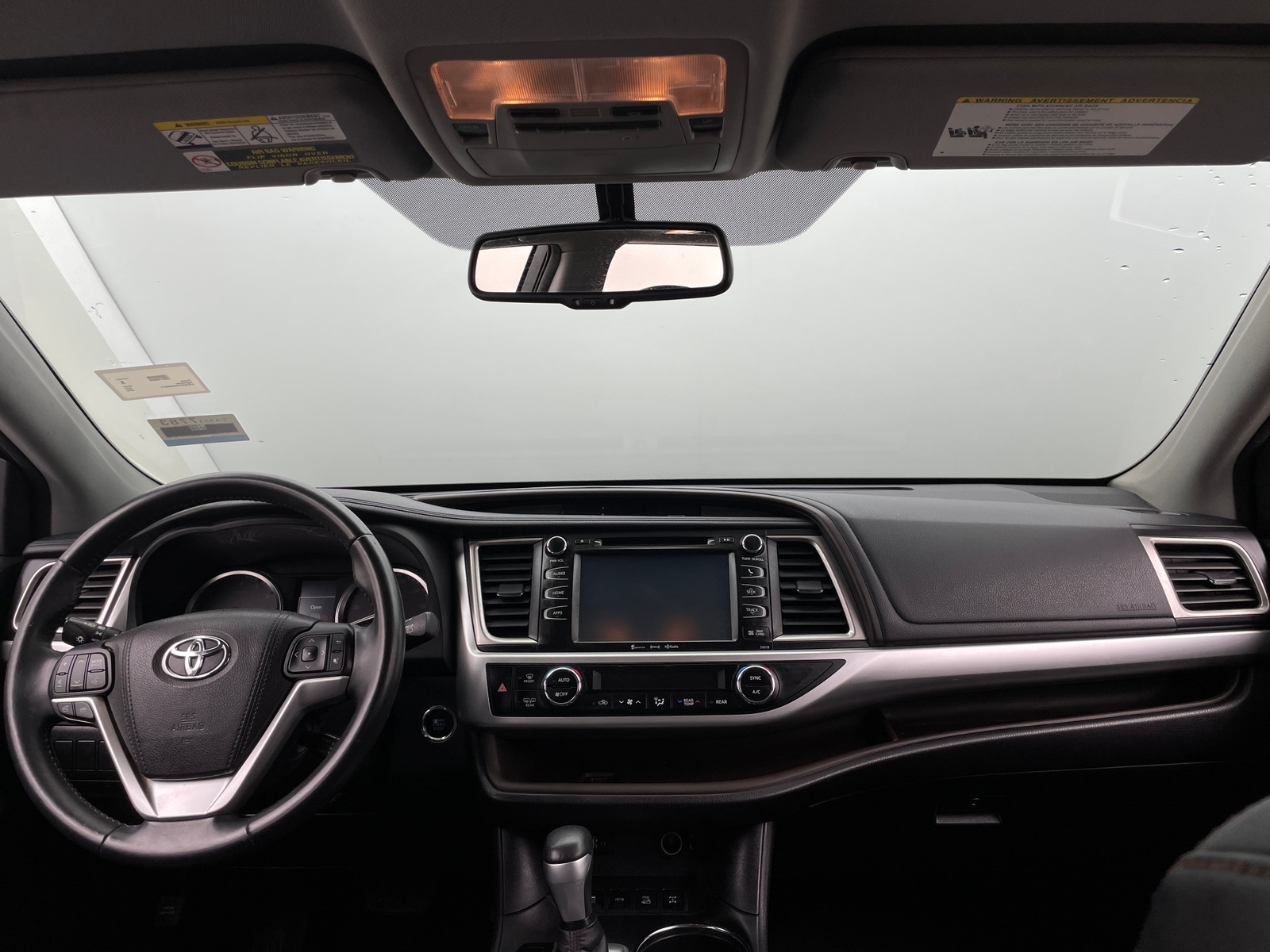 Thumbnail: 2016 Toyota Highlander - 3