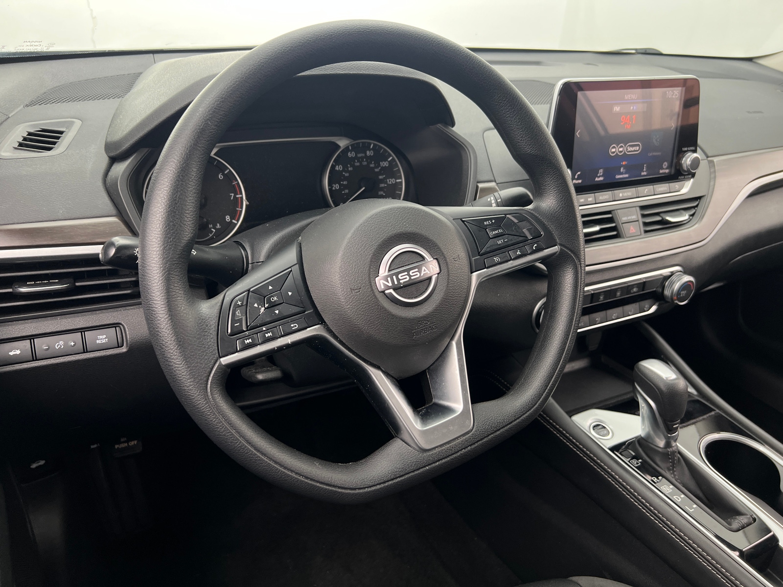 Thumbnail: 2023 Nissan Altima - 5