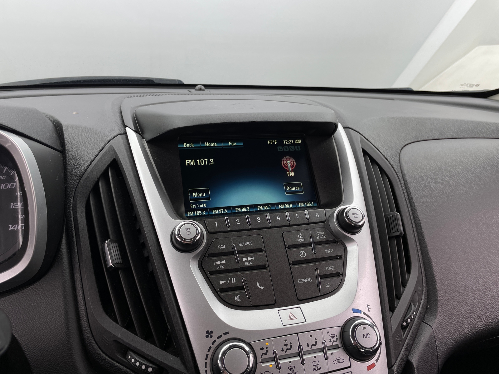 Thumbnail: 2017 Chevrolet Equinox - 4