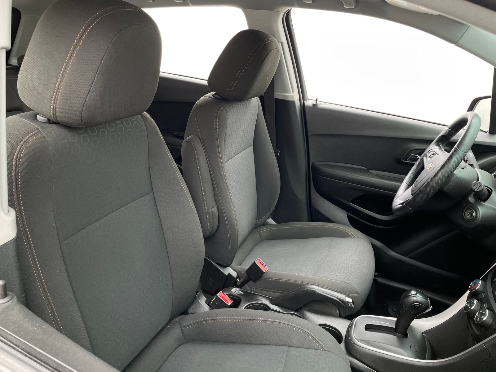 Thumbnail: 2020 Chevrolet Trax - 2