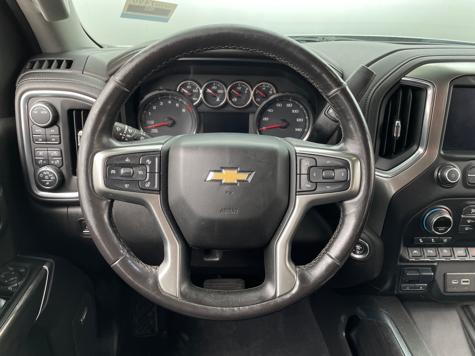 Thumbnail: 2021 Chevrolet Silverado 1500 - 4