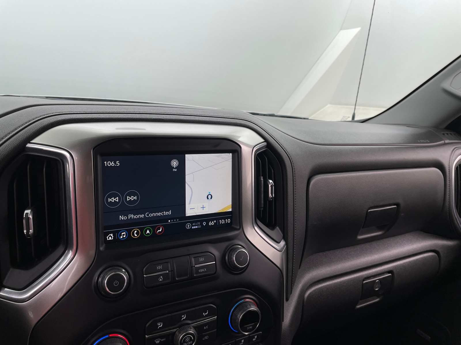 Thumbnail: 2021 Chevrolet Silverado 1500 - 3
