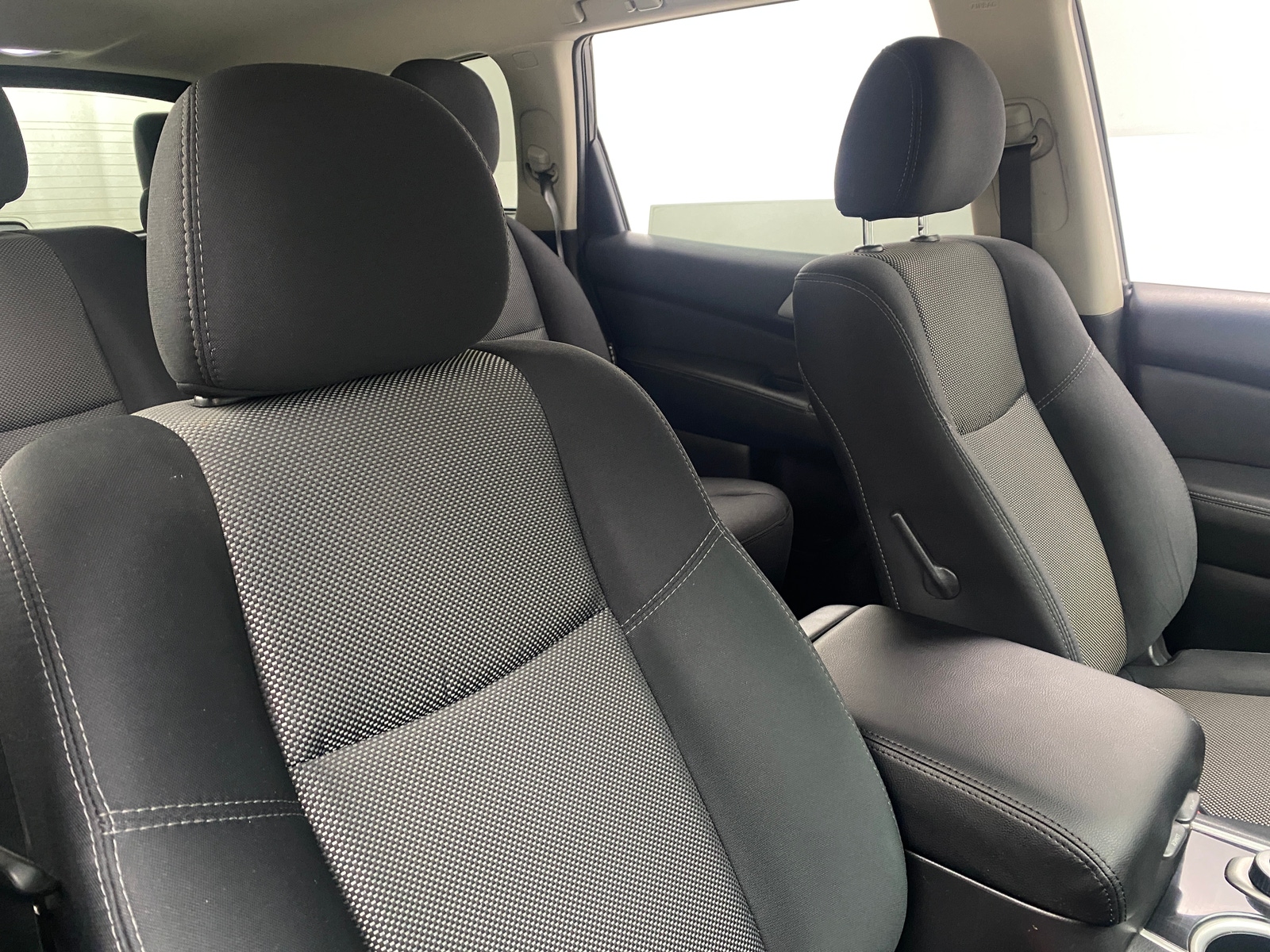 Thumbnail: 2019 Nissan Pathfinder - 2