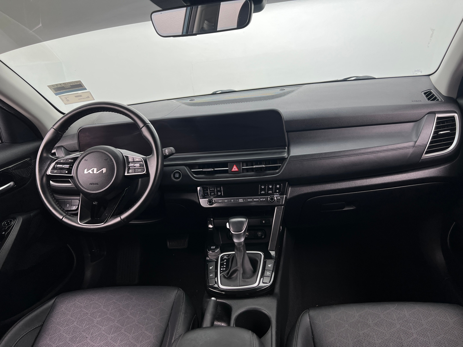 Thumbnail: 2024 Kia Seltos - 2