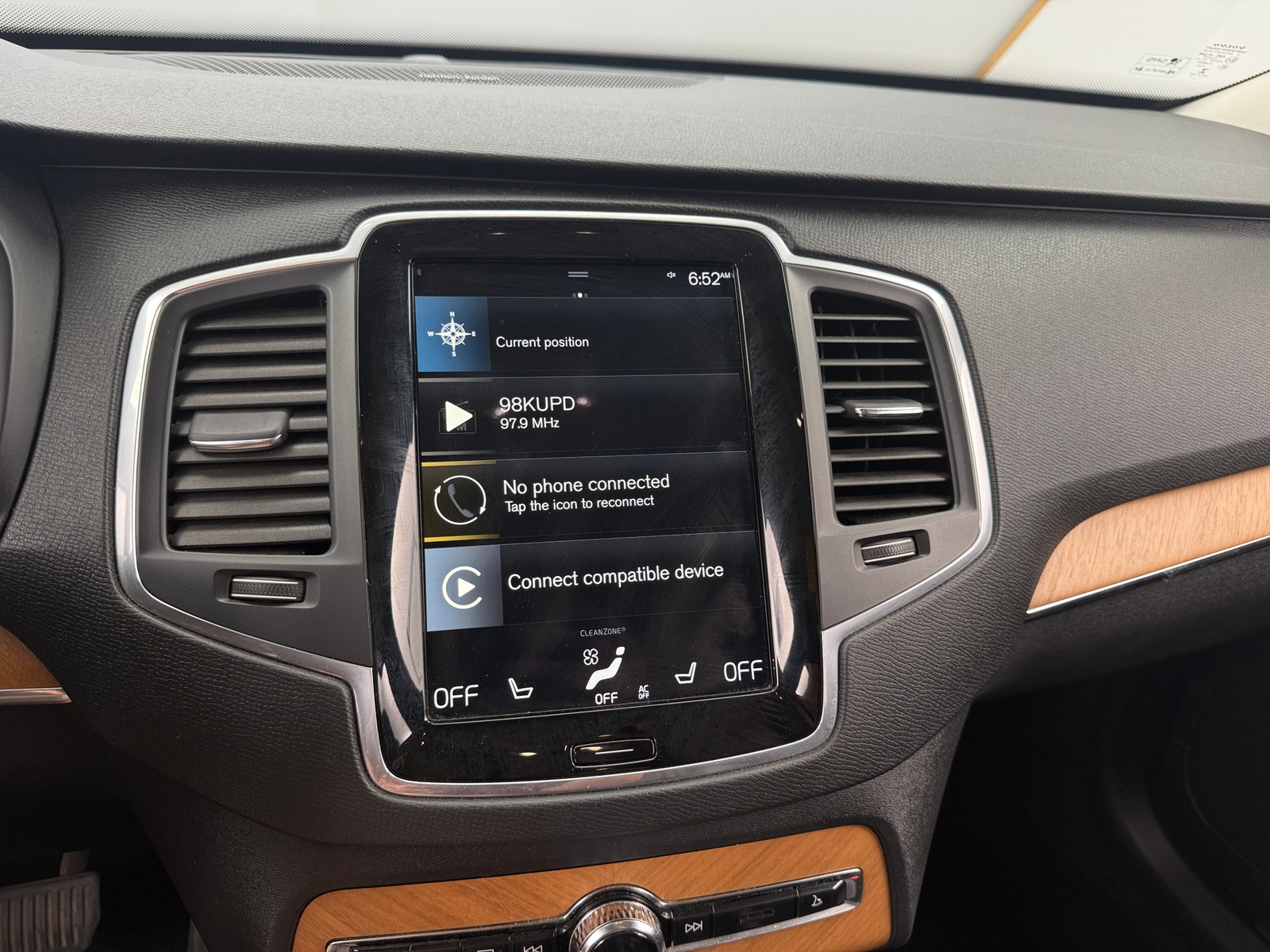 Thumbnail: 2021 Volvo XC90 - 3
