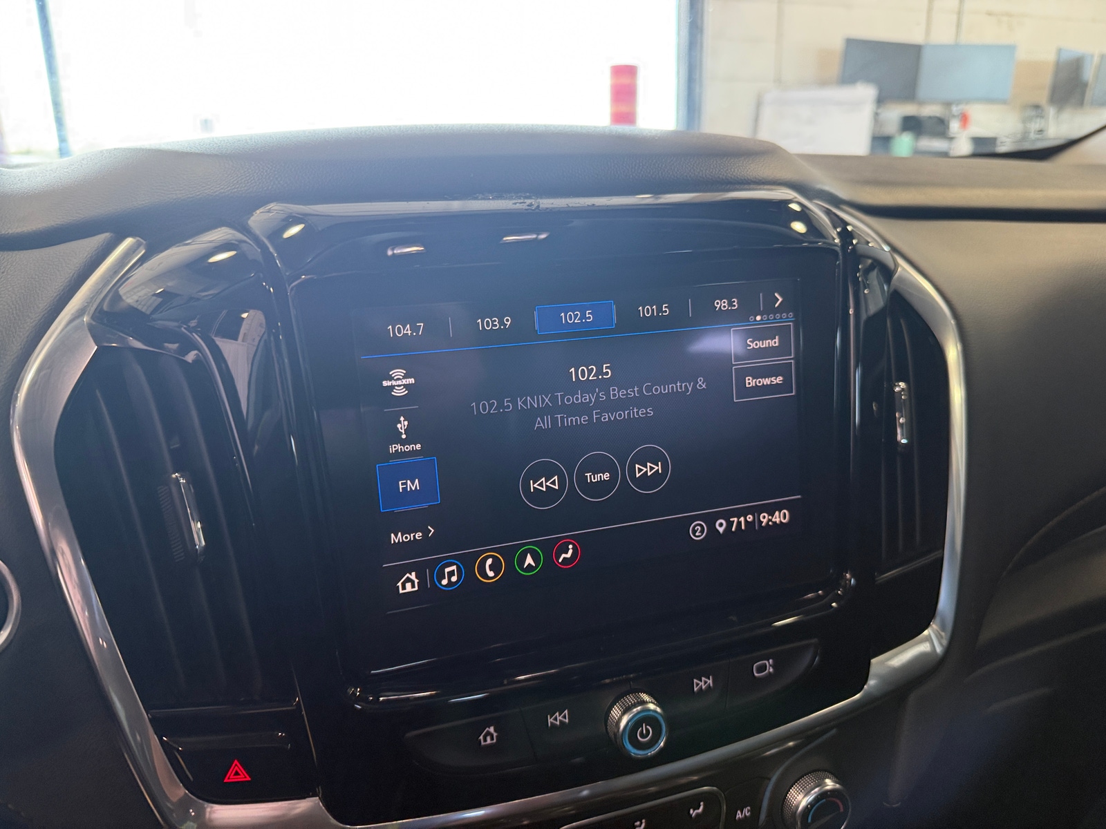 Thumbnail: 2020 Chevrolet Traverse - 3