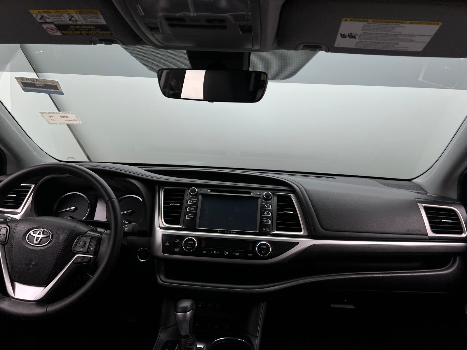 Thumbnail: 2019 Toyota Highlander - 2