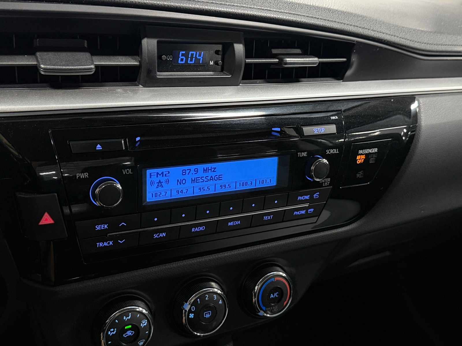 Thumbnail: 2014 Toyota Corolla - 4