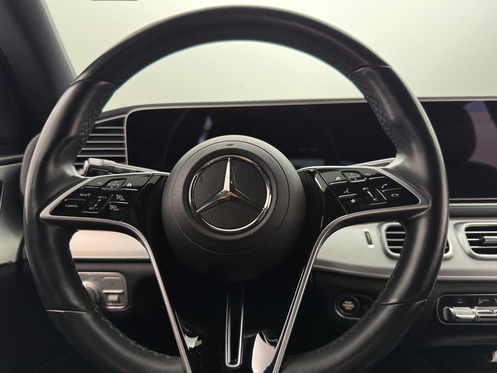 Thumbnail: 2024 Mercedes-Benz GLE - 4