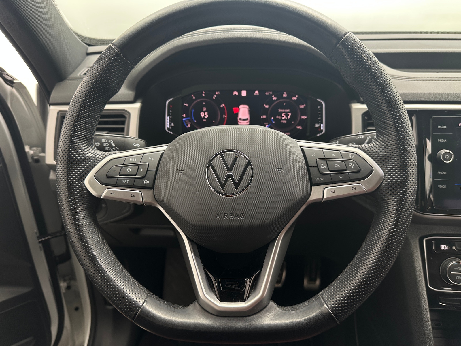 Thumbnail: 2020 Volkswagen Atlas - 4