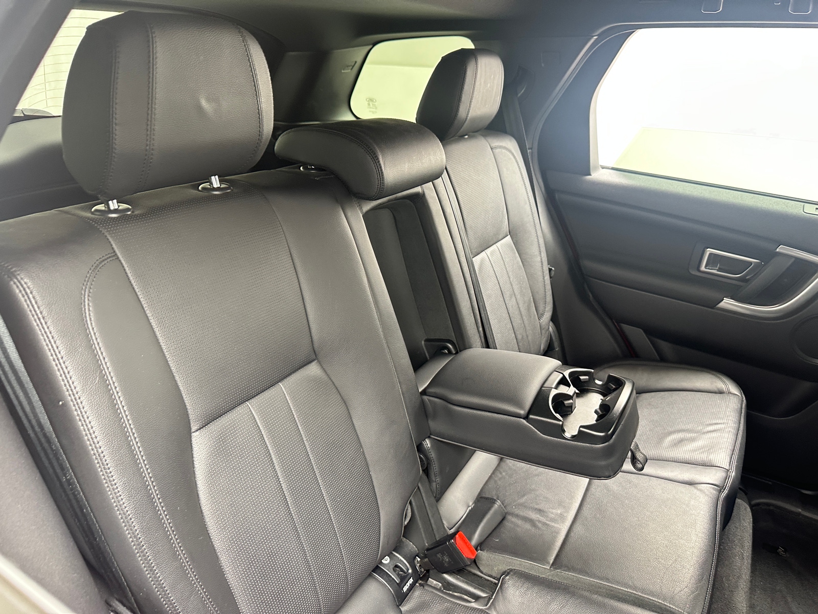 Thumbnail: 2019 Land Rover Discovery Sport - 5