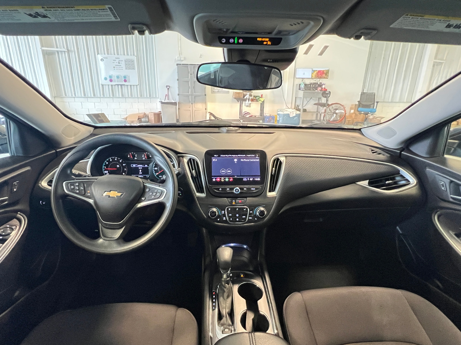 Thumbnail: 2023 Chevrolet Malibu - 3