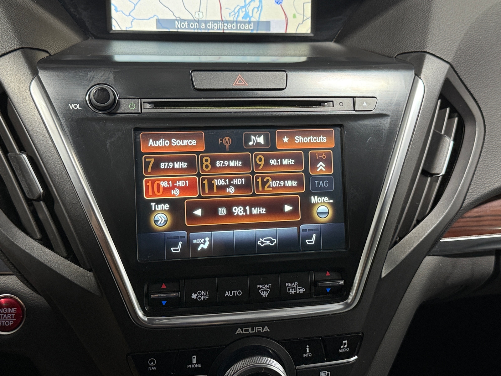 Thumbnail: 2016 Acura MDX - 3