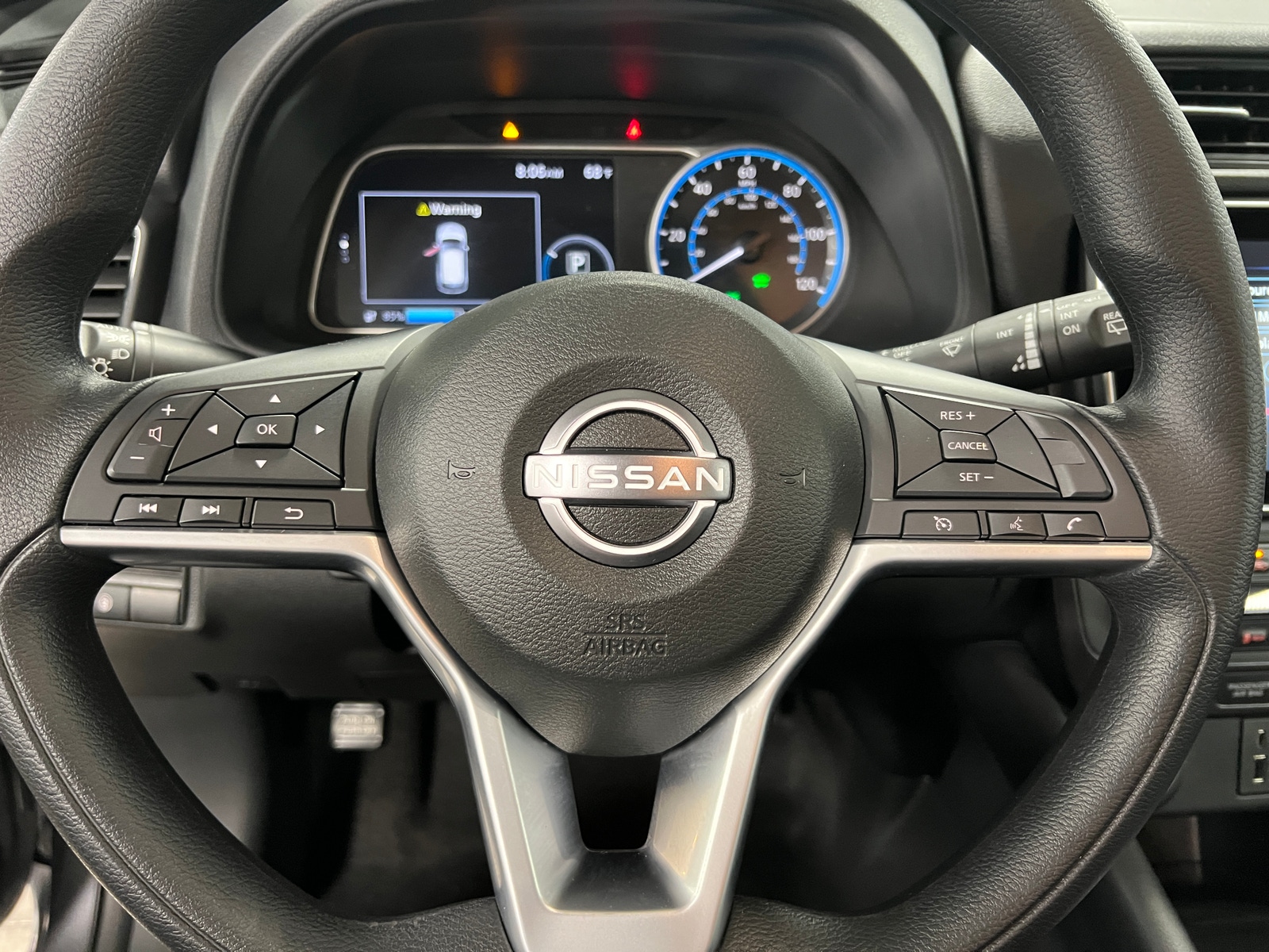 Thumbnail: 2025 Nissan Leaf - 5