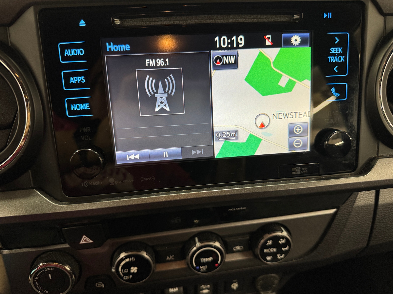 Thumbnail: 2018 Toyota Tacoma - 4