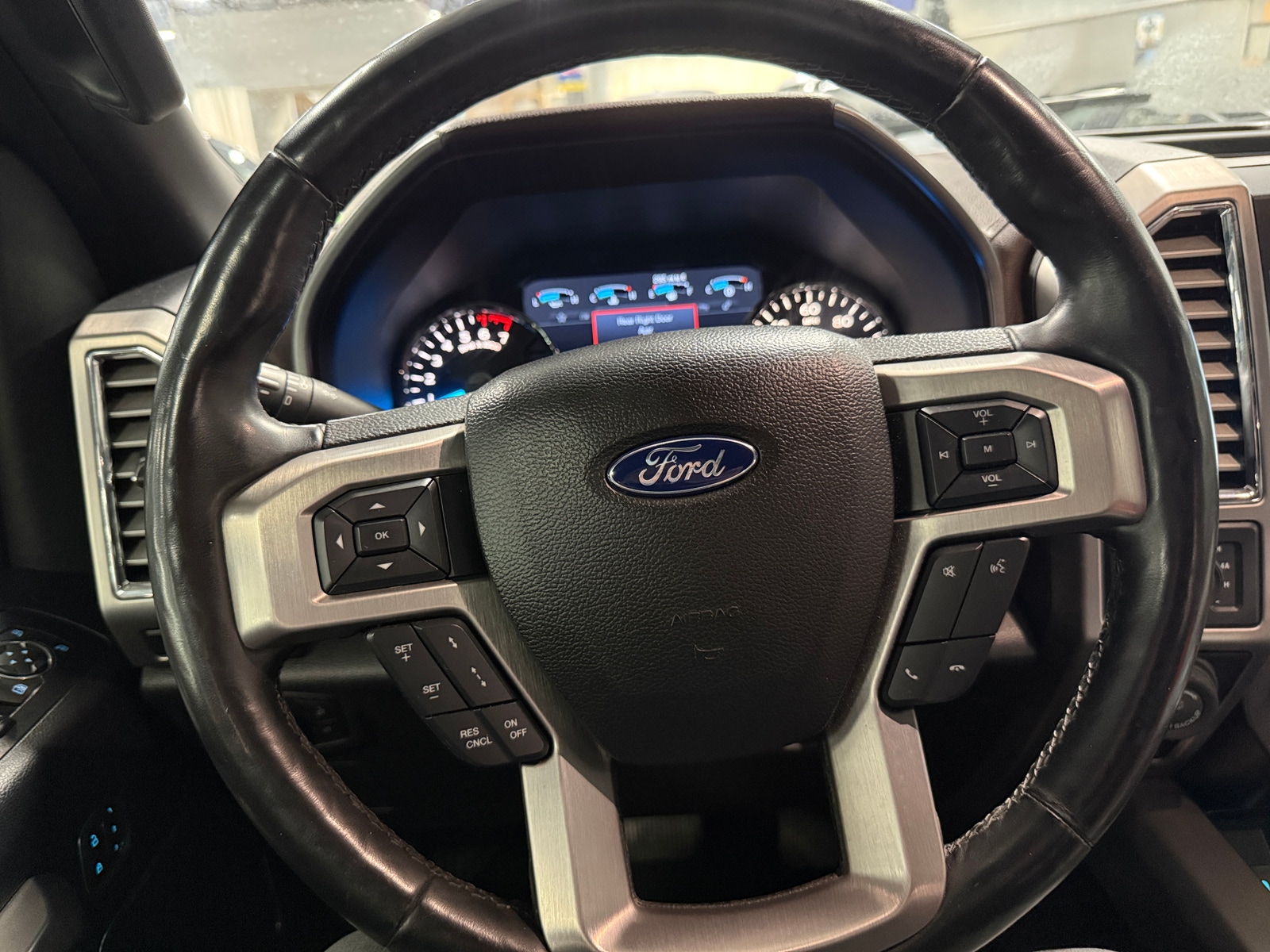 Thumbnail: 2017 Ford Econoline - 4