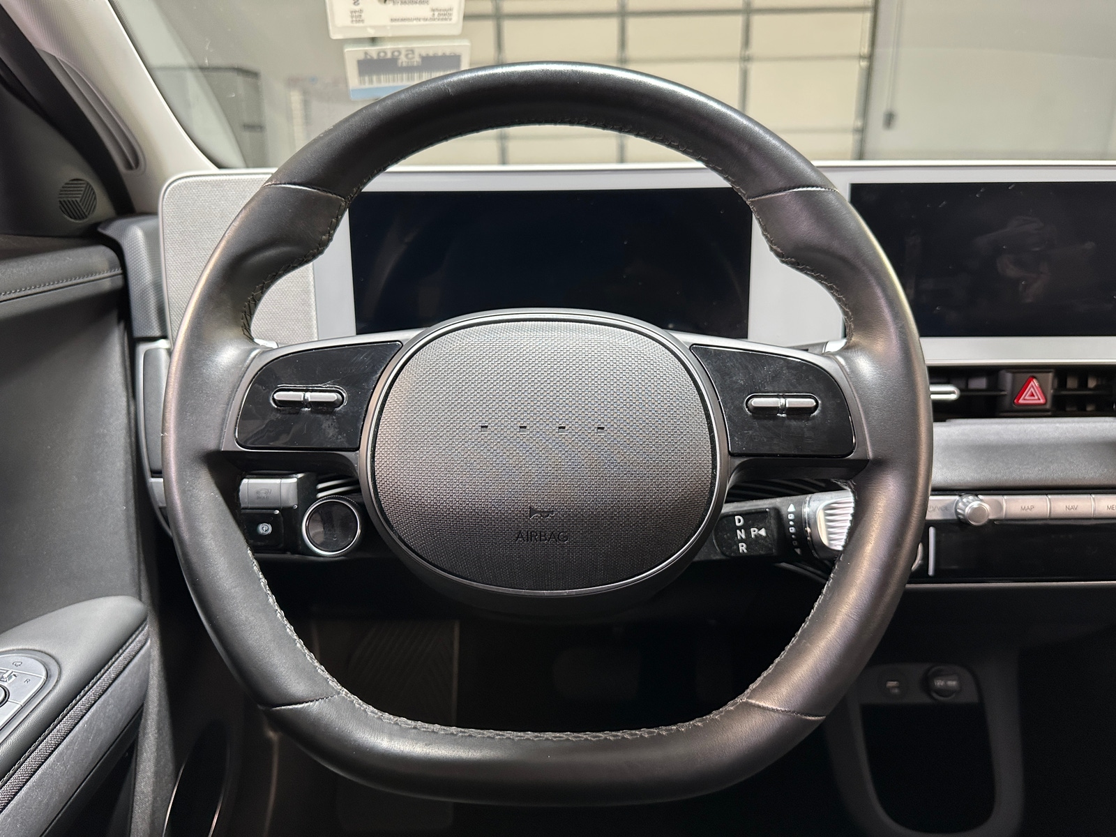 Thumbnail: 2023 Hyundai Ioniq 5 - 4