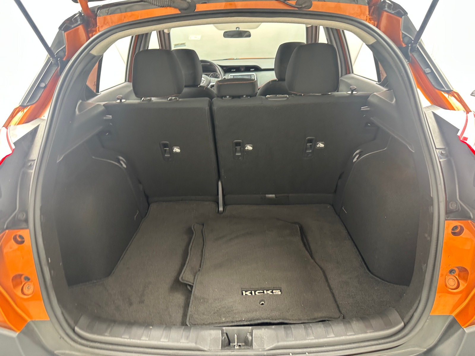 Thumbnail: 2019 Nissan Kicks - 7