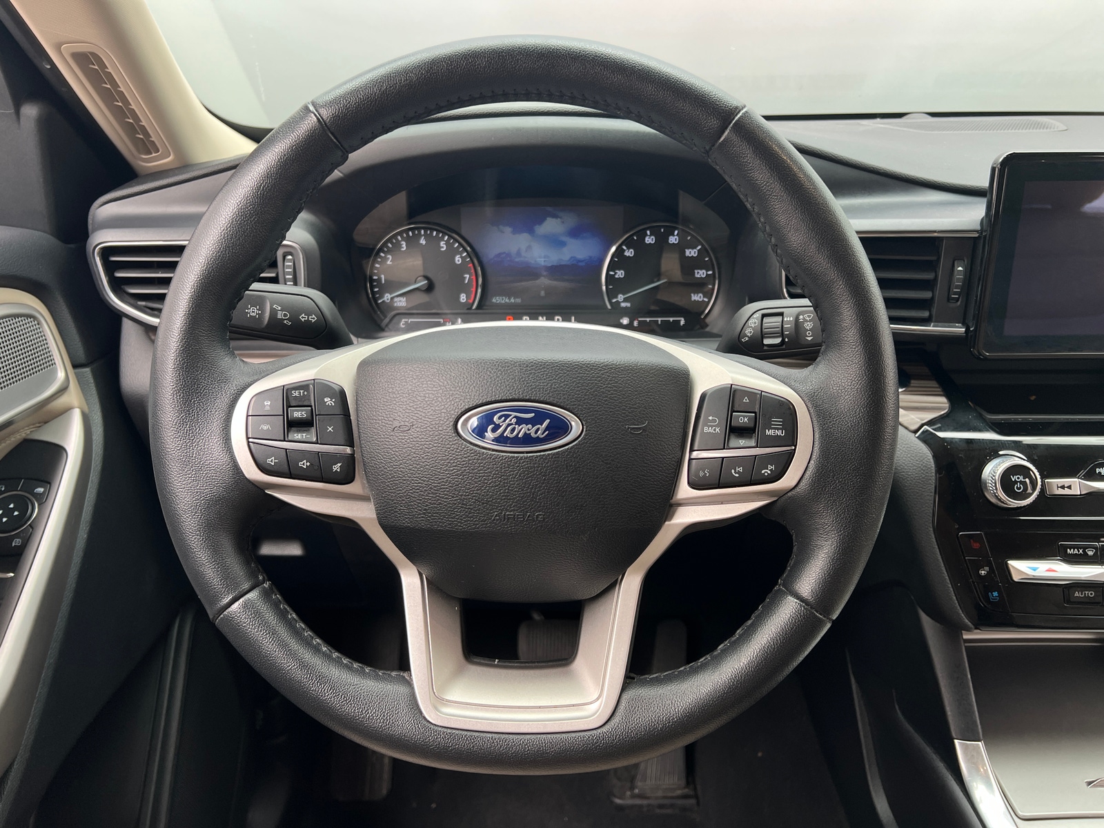 Thumbnail: 2024 Ford Explorer - 4