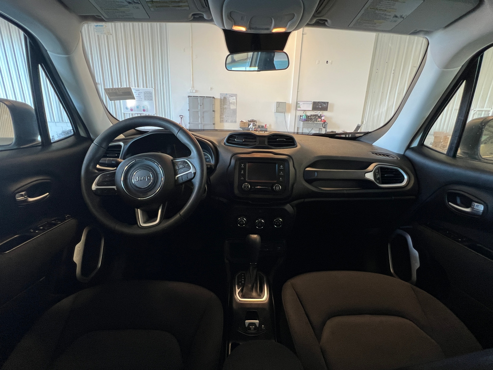 Thumbnail: 2020 Jeep Renegade - 3