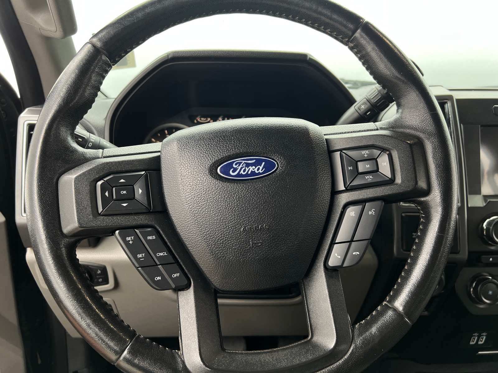 Thumbnail: 2018 Ford Econoline - 5