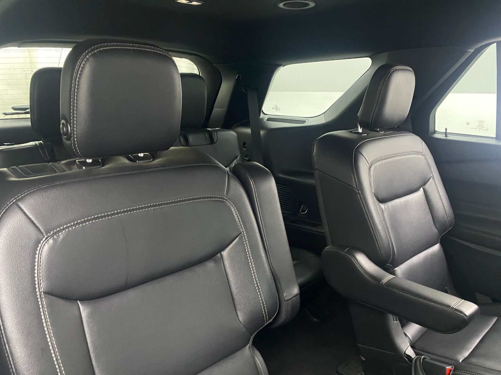 Thumbnail: 2020 Ford Explorer - 6